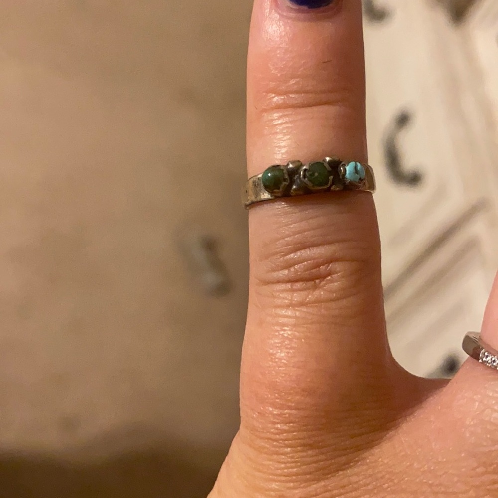 Turquoise silver ring